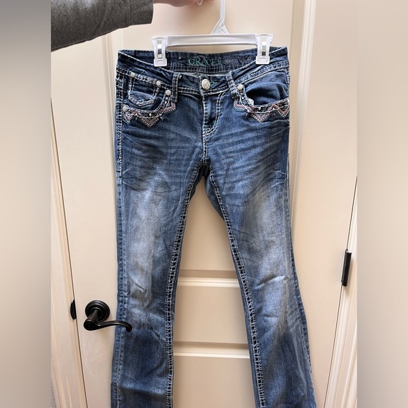 GraceInLa jeans worn only 4 times and in excellent condition inseam is 34 - Picture 2 of 3